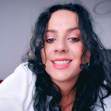 Andreea - cosmetician și makeup artist