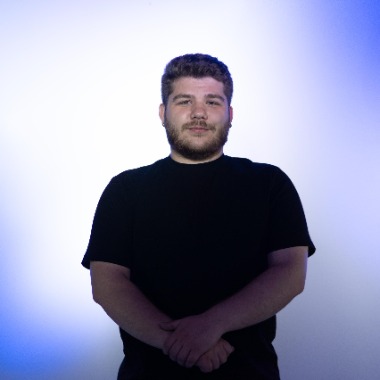 Graphic Designer Specialist | Digital & Print Design