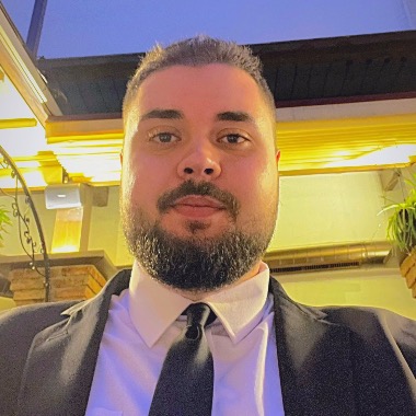 HR / Marketing / Writer / Driver