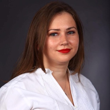 Tehnician dentar | Consultant CAD-CAM | Copywriter conținut medical & business