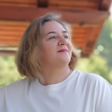 Tehnoredactare, suport clienti, contabilitate primara, resurse umane