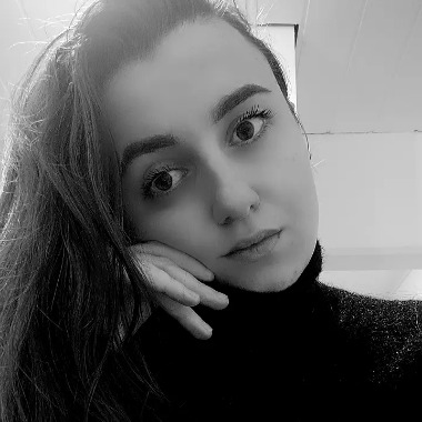 Creator de conținut, compoziție text, poezie, proiect.