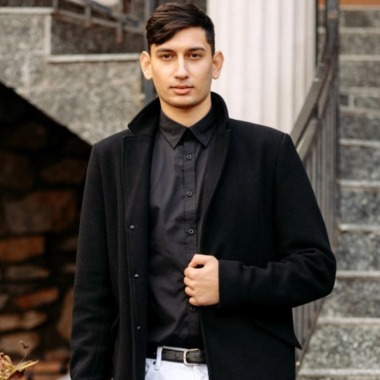 Ofer conturi de TikTok cu MONETIZARE