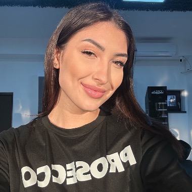 Receptie, call center, relatii cu clientii